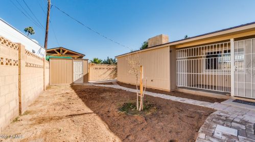 2136 Bethany Home Rd, Phoenix AZ 85015-1938 exterior