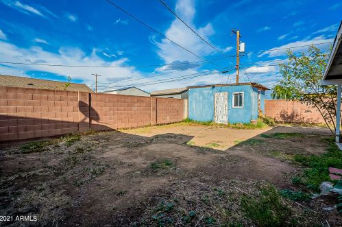 1817 38 Dr, Phoenix AZ 85053-5407 exterior