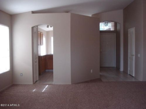 534 Bluefield Ave, Phoenix AZ  85023-6444 exterior