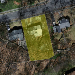 122 Roundwood Rd, Newton MA  02464-1260 aerial view