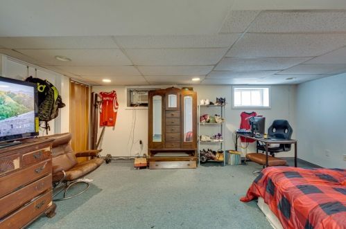 3 Beacon St, Quincy MA 02169-7117 exterior