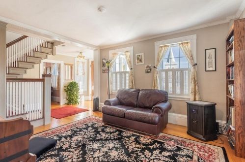 28 Hale St, Beverly MA 01915-2027 exterior