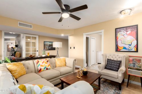 18824 30th St, Phoenix AZ  85050-3412 exterior