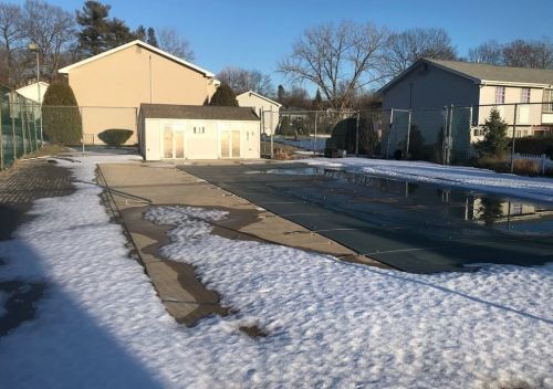 945 Riverside Dr, Methuen MA 01844-6740 exterior