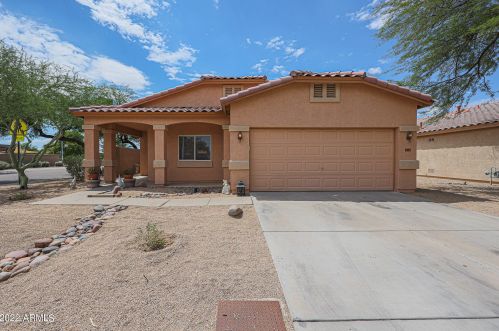 2422 71st Ln, Phoenix, AZ 85043-7540