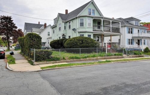 94 Elm Ave, Quincy, MA 02170-2941