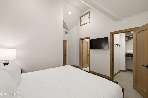 1231 Lowell Ave, Park City UT 84060-5115 exterior