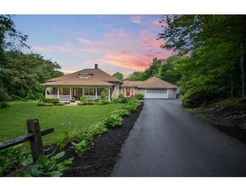 67 Hartness Rd, Sutton, MA 01590-3830