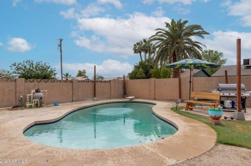 7208 41st Ave, Phoenix AZ  85051-8101 exterior