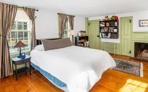 691 River St, Hingham MA 02061-2214 exterior