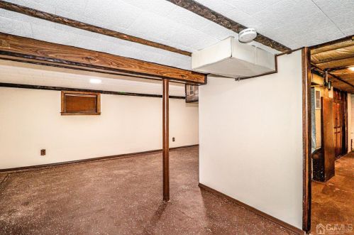 42 Leick Ave, Carteret NJ 07008-2841 exterior