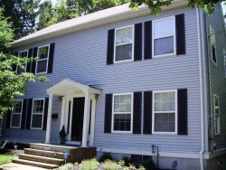 1005 Dedham St, Newton, MA 02459-3420