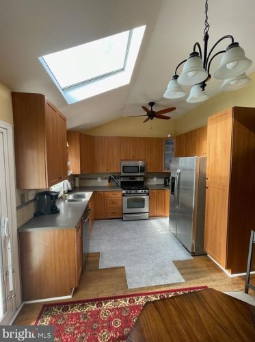 30 Budd Blvd, West Deptford NJ  08096-3332 exterior