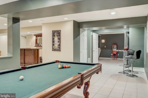 6920 Mystic Wood Way, Columbia MD 21044-4914 exterior