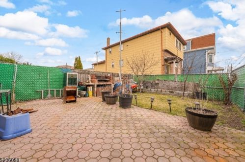 65 Halstead St, Kearny NJ 07032-2077 exterior