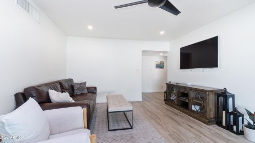 3820 Amelia Ave, Phoenix AZ 85037-2365 exterior