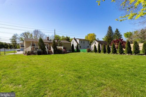 326 Route 156, Trenton NJ 08620-1729 exterior