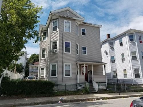 94 Cutler St, Worcester, MA 01604-4812