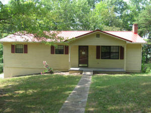 111 Tan Bark Ln, La Follette TN  37766-7125 exterior