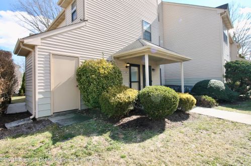 1301 Violet Ln, Jackson Twp NJ  08527-4156 exterior