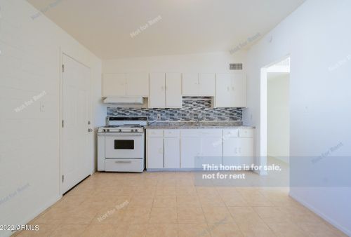 3634 Corona Ave, Phoenix, AZ 85041-1727