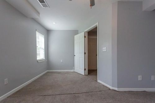 19 Hidden Lk Ct, Stockbridge GA 30281-1200 exterior