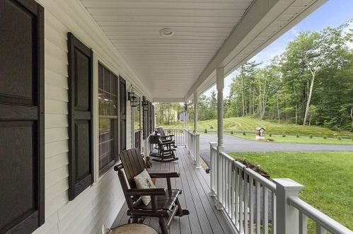 358 Hubbardston Rd, Templeton, MA 01468-1516