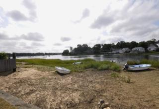 21 Pinehurst Dr, Wareham, MA 02571-2065