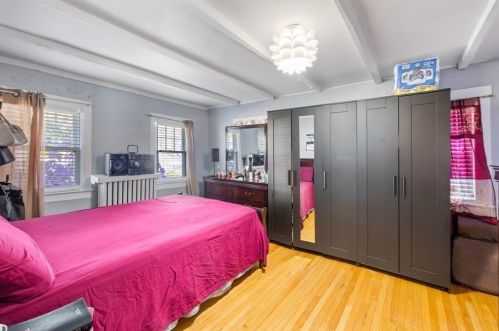 186 Mt Vernon St, Lawrence MA 01843-3302 exterior