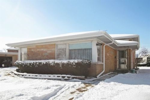 7005 Georgia Dr, Niles, IL 60714-2219