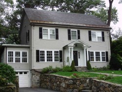 9 Gammons Rd, Newton, MA 02468-1215