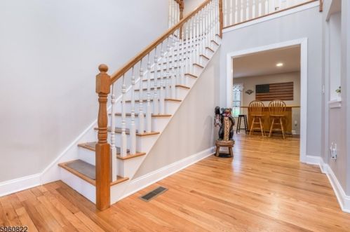 18 Lt Hooper Rd, Milford, NJ 08848-2106