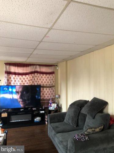 116 Monroe St, West Deptford NJ 08066-1341 exterior