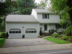 1490 Beacon St, Newton, MA 02468-1623