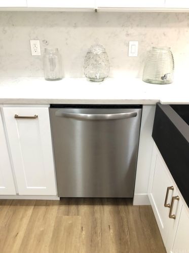 27 Tangerine, Irvine CA  92618-4565 exterior