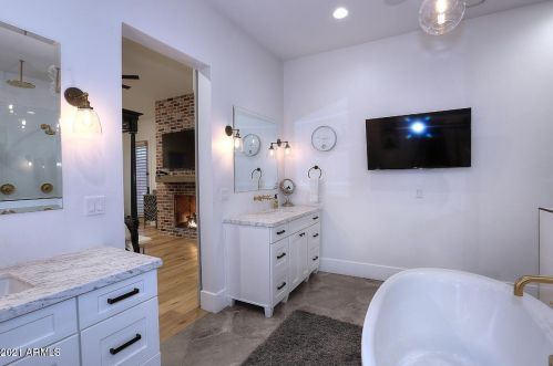 4535 39 St, Phoenix AZ 85008-3018 exterior