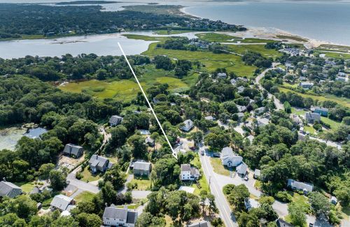 249 Ridgevale Rd, Chatham MA 02633-1074 exterior