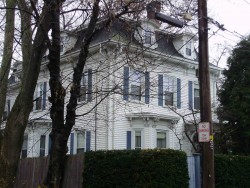 99 Park St, Newton, MA 02458-2041