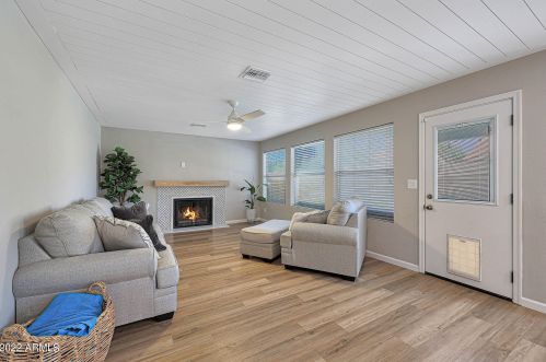 19429 35 Pl, Phoenix AZ 85028-3938 exterior