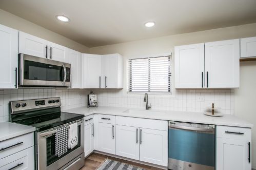 601 Euclid Ave, Phoenix AZ  85042-7622 exterior