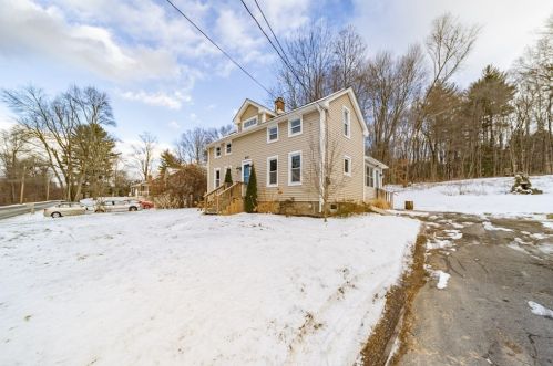 680 Granville Rd, Montgomery MA 01085-3942 exterior