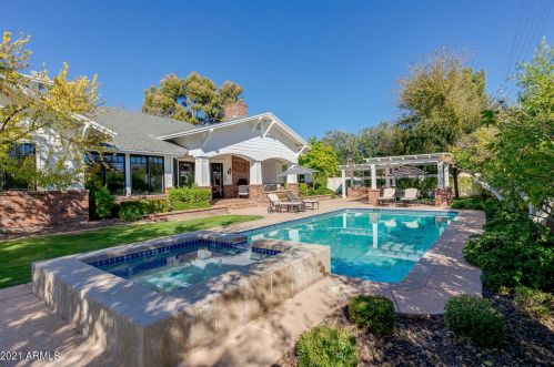 5621 Calle Camelia, Phoenix, AZ 85018-4663