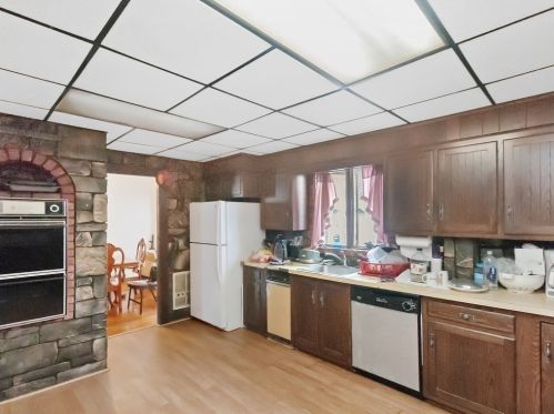 21 Kenwood Rd, Everett MA 02149-3015 exterior