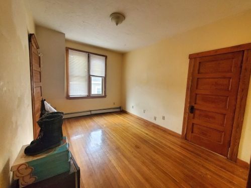 141 Vernon St, Worcester MA 01610-2156 exterior