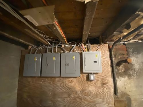 12 Lyon St, Worcester MA 01604-3622 exterior