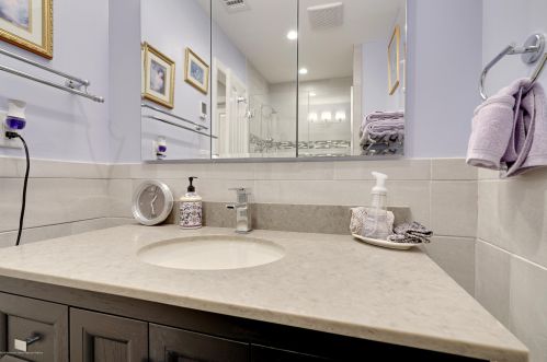 10 Concord Ct, Tinton Falls NJ 07701-5414 exterior