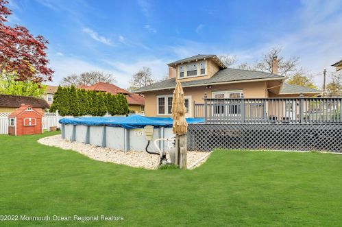 1326 Locust Dr, Tinton Falls NJ 07712-4911 exterior