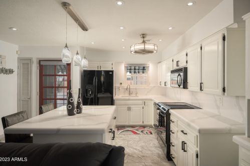 373 Coronado Rd, Phoenix, AZ 85003-1146