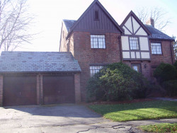 17 Green Park, Newton, MA 02458-2605