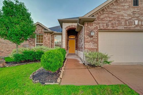 20711 Blue Flagstone Ln, Richmond TX  77407-1411 exterior